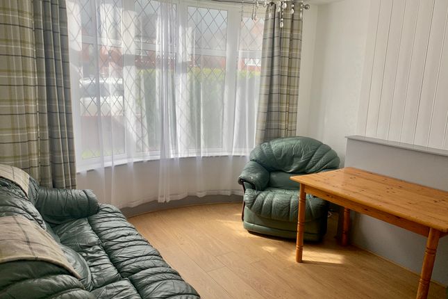 63, Manchester photo 2