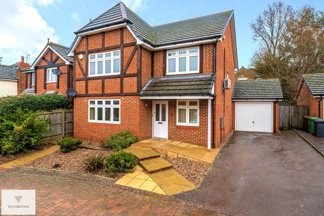 Thumbnail Detached house for sale in Anthorne Close, Potters Bar, Hertfordshire