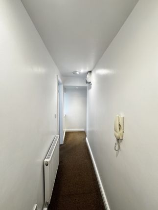 4/6A, Swinley Road, Wigan photo 2