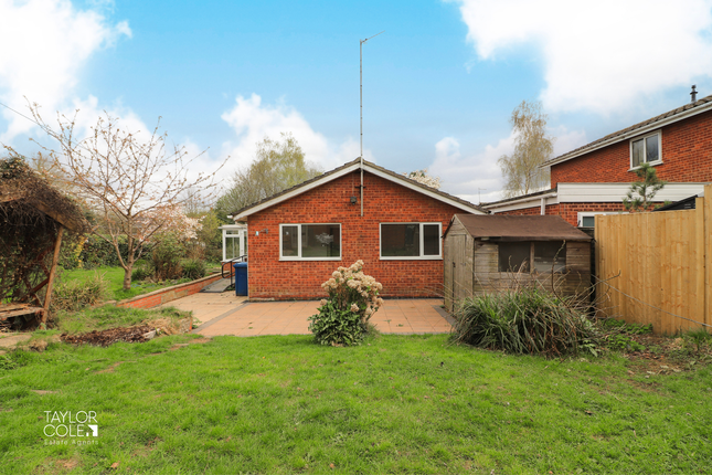 Detached bungalow for sale in Quince, Tamworth