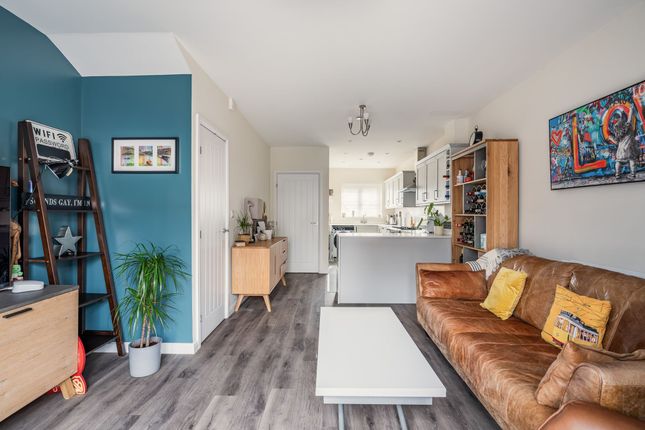 28 Plas Hesketh, Abergele photo 3