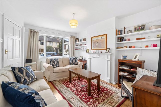 19, Broome Road, Hampton photo 2