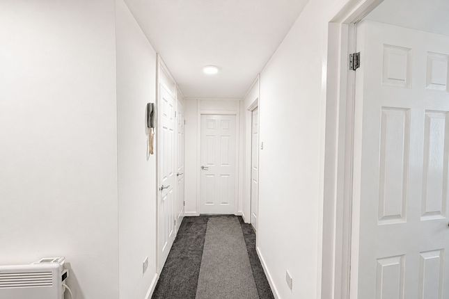 Flat 8, Brook House 9-11 Ash Street, Southport photo 2