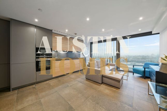 Flat to rent in Chronicle Tower, 261B City Road, London