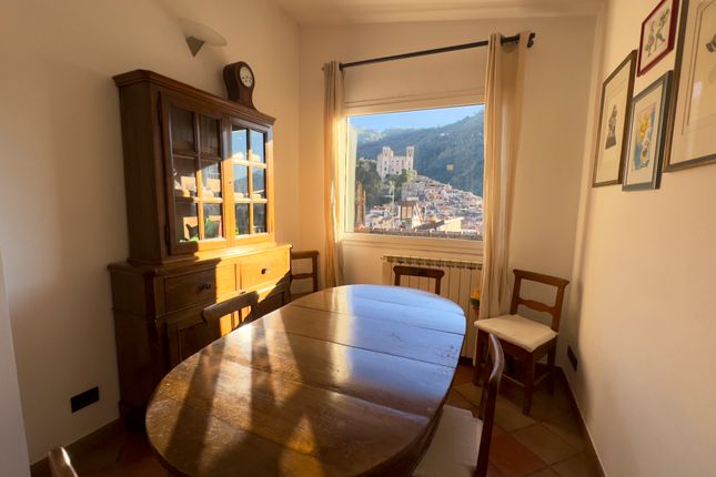 Terraced house for sale in Via Vigliani, Dolceacqua, Imperia, Liguria, Italy