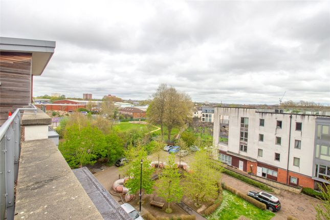 Flat for sale in Sweetman Place, Bristol