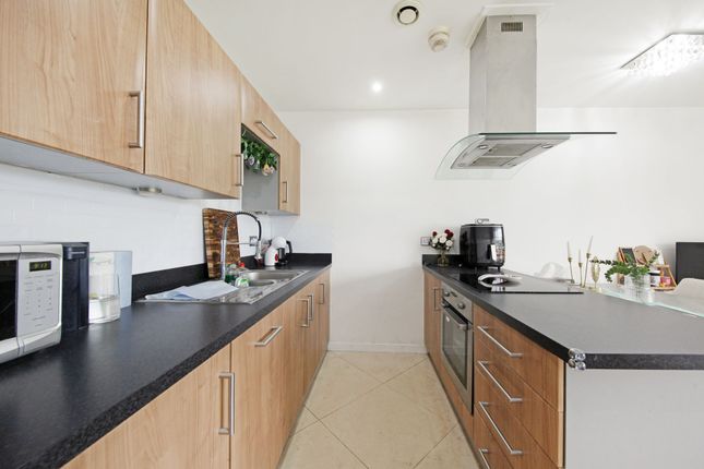 Apt 177, Peebles Court, Croydon photo 2