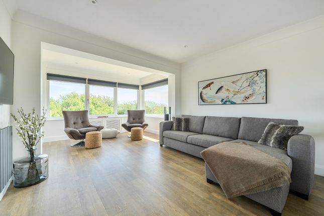 6, The Sanctuary Waldershare Avenue, Sandwich Bay, Sandwich photo 4