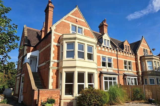 3-bed flat on Flat 2, 74, Berrow Road, Somerset, £250,000