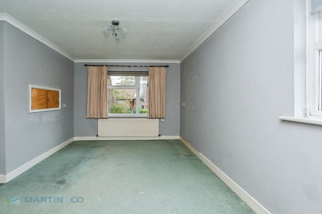 1, Halleys Court, Woking photo 4