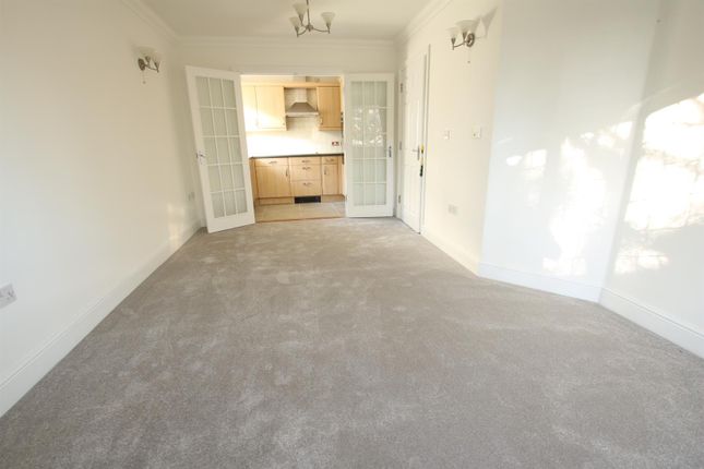 39 Ashcroft Place, Epsom Road, Leatherhead photo 3