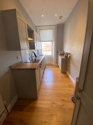 304 (1F2) Morningside Road, Edinburgh photo 4