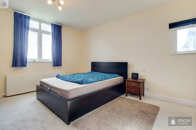 16, Beatrice Avenue, Norbury photo 4