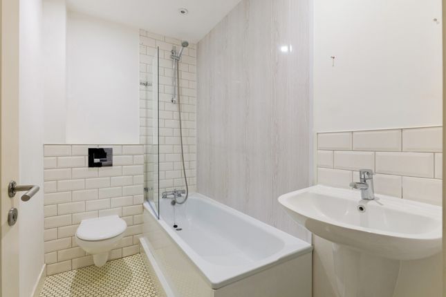Flat 8, Emperor Court, Arden Street, Stratford-upon-Avon photo 3