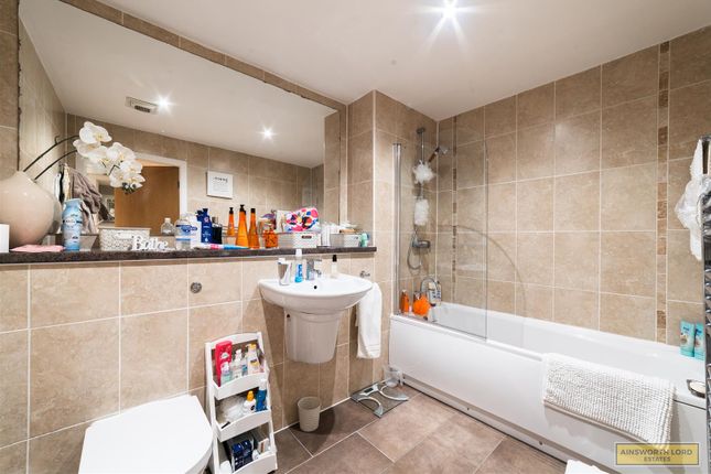 Flat for sale in Oldfield Avenue, Darwen