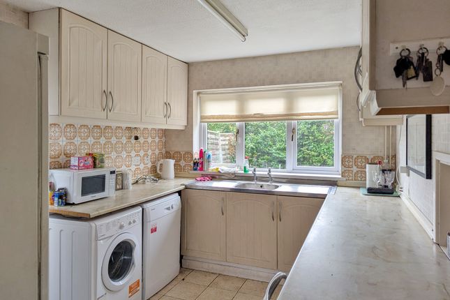 29 Orchard Lea, Swanmore photo 4