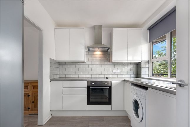 Thumbnail Flat to rent in Milrood House, Stepney Green, London