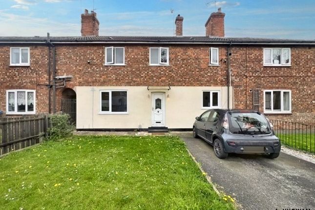 Thumbnail Terraced house for sale in East Grove, Hull