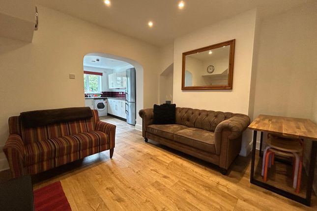 5-bed house on 27, Culverland Road, Exeter, £910/mo