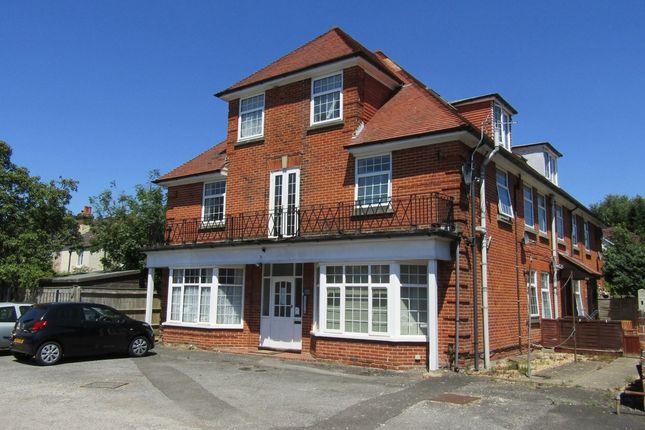 Winchester Road Southampton Hampshire So16 1 Bedroom Flat