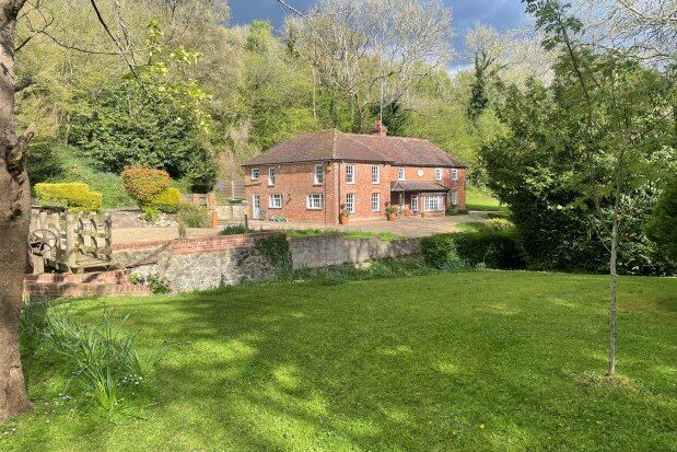 Thumbnail Cottage to rent in Basted Mill, Sevenoaks