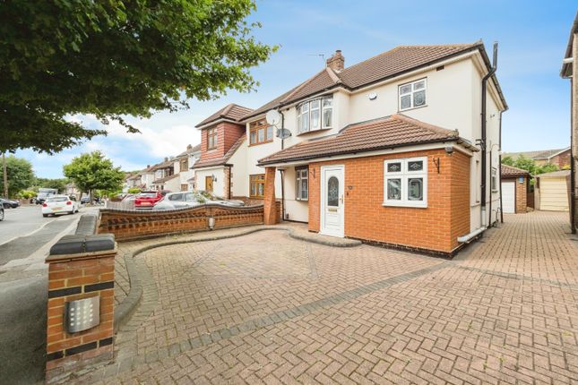 Thumbnail Semi-detached house for sale in Warren Drive, Hornchurch