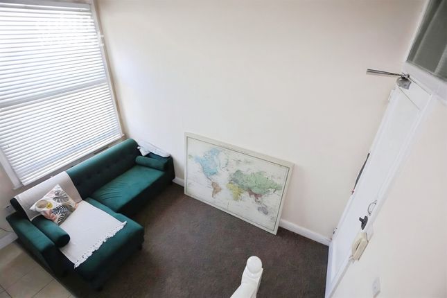 2c, 27, Adelaide Crescent, Hove photo 4