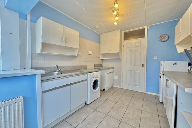 8, Gowerton Road, Swansea photo 4