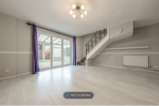 Lombardy Way, Borehamwood photo 3