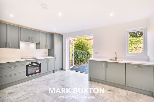 16 Knutton Road, Newcastle-under-Lyme photo 3