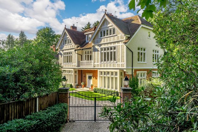 Thumbnail Flat for sale in Woodlands Ride, Ascot, Berkshire