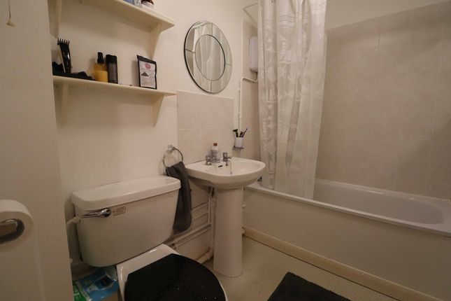 Flat for sale in Wardens Lodge, North Street, Daventry, Northamptonshire
