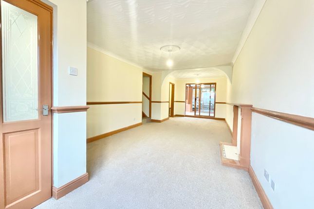 81 Hillwood Road, Crewe photo 2
