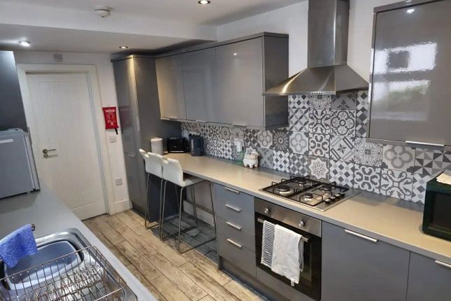 148, Cottrell Road, Cardiff photo 5