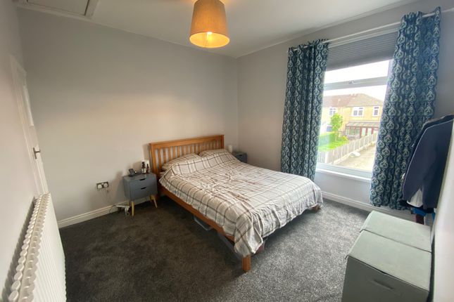 25, Rotherham photo 3