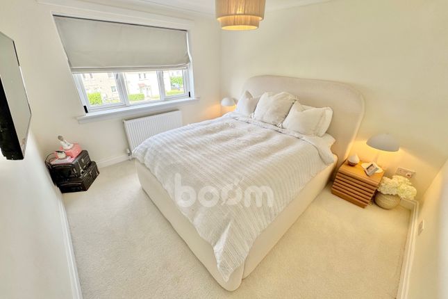 64, Lochinver Crescent, Paisley photo 4