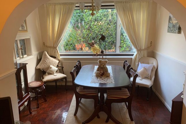 Charlton Close, Swadlincote photo 3
