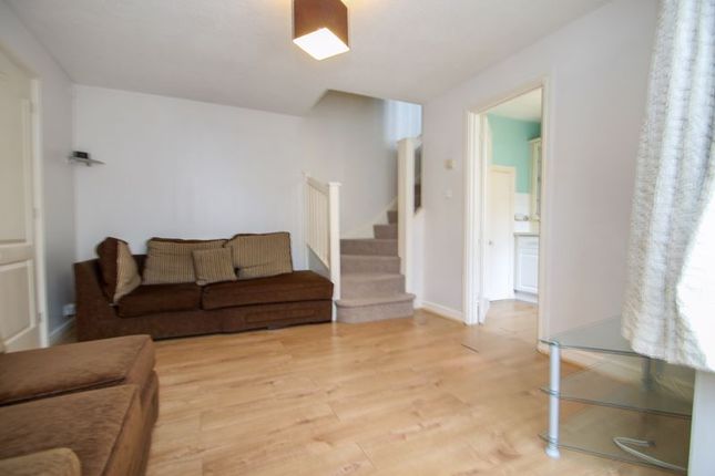 7, Elliott Avenue, Ruislip photo 4