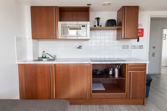 2 Bedroom Flat, Roland House, 121 Old Brompton Road, South Kensington photo 4