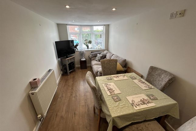 9, Katrine Road, Stourport-On-Severn photo 3