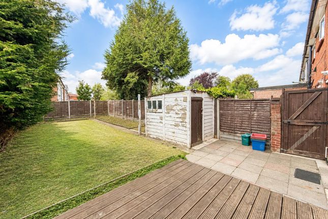 21, Cobham Road, Hounslow photo 3