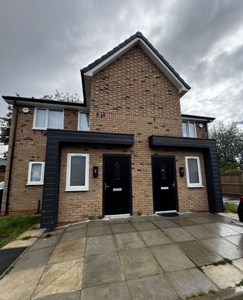 Warringtonimg_33243Lflwr (8).Jpg