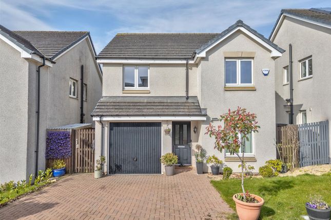 4 Mcbaith Way Dunfermline-2.Jpg