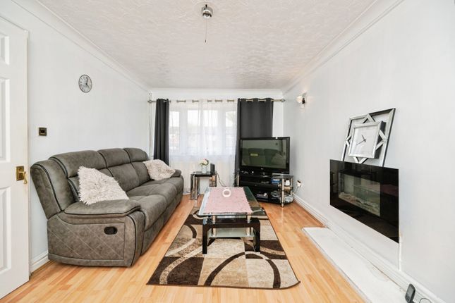17, Rutters Meadow, Birmingham photo 3