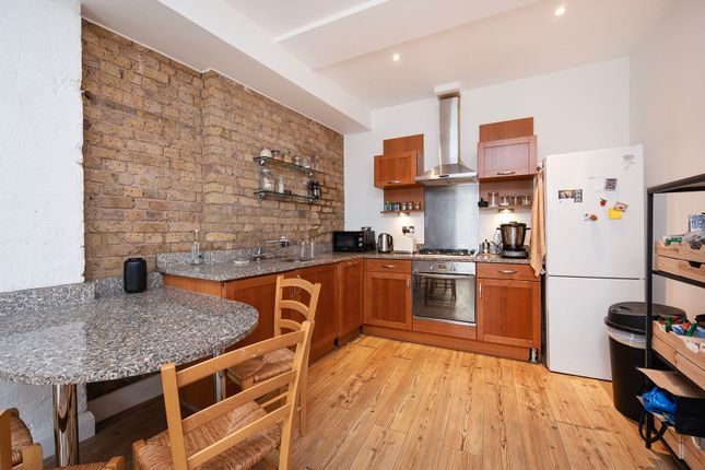 Chandlery House, Gowers Walk, Aldgate photo 2