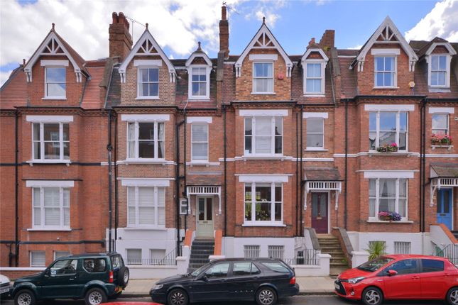 Flat for sale in Willoughby Road, London