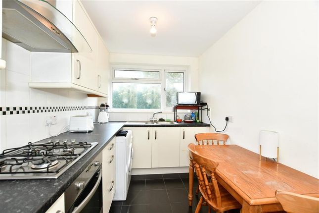 Thumbnail Maisonette for sale in Southdale, Chigwell, Essex