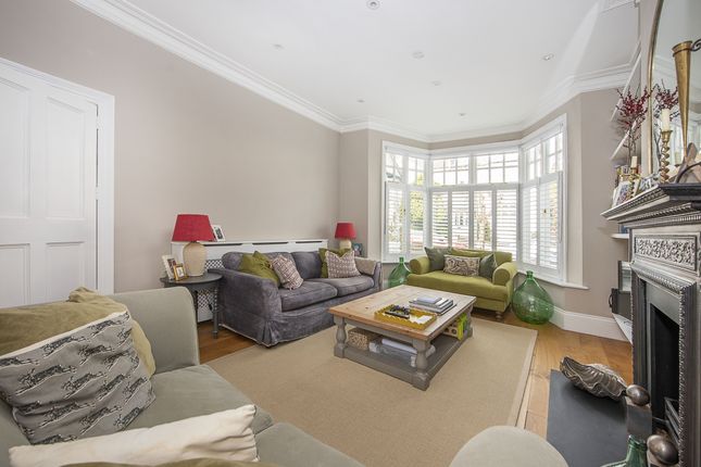 123, Kenilworth Avenue, London photo 2