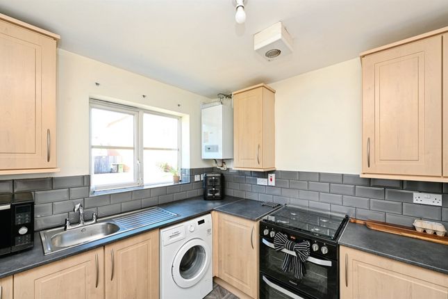 3, Challis Close, King's Lynn photo 4