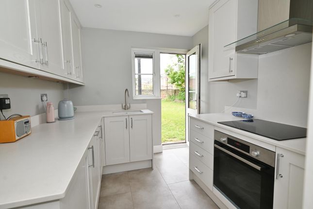 13 Perigan Court, Churchview Road, Twickenham photo 4